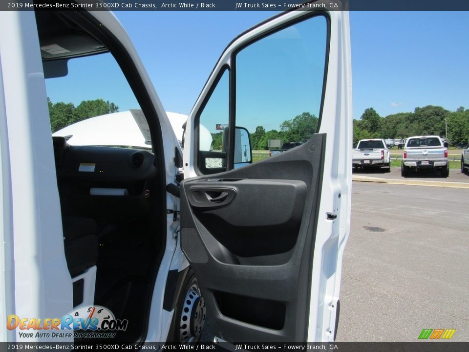 2019 Mercedes-Benz Sprinter 3500XD Cab Chassis Arctic White / Black Photo #26