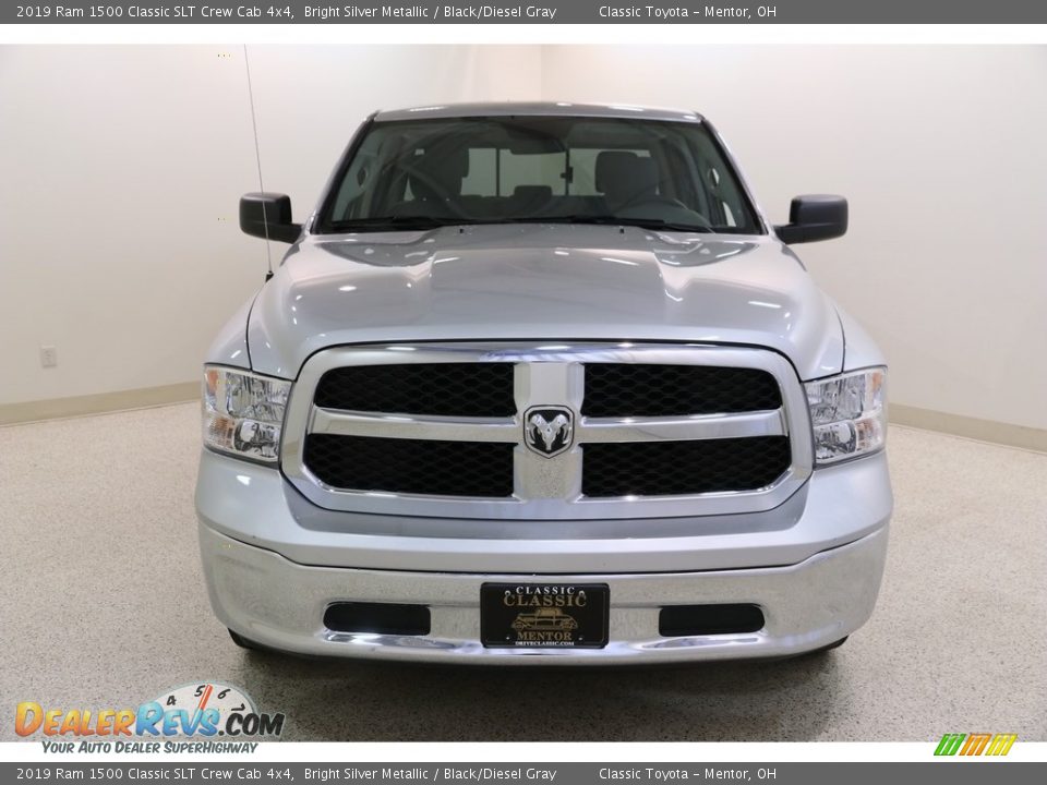 2019 Ram 1500 Classic SLT Crew Cab 4x4 Bright Silver Metallic / Black/Diesel Gray Photo #2