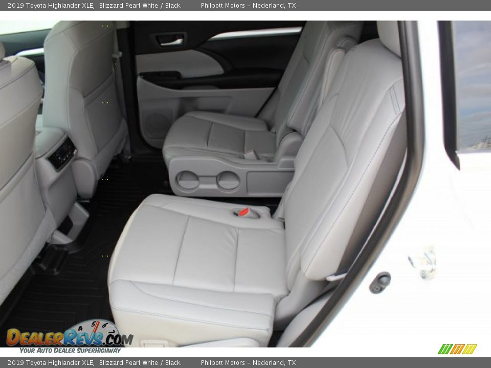 2019 Toyota Highlander XLE Blizzard Pearl White / Black Photo #22