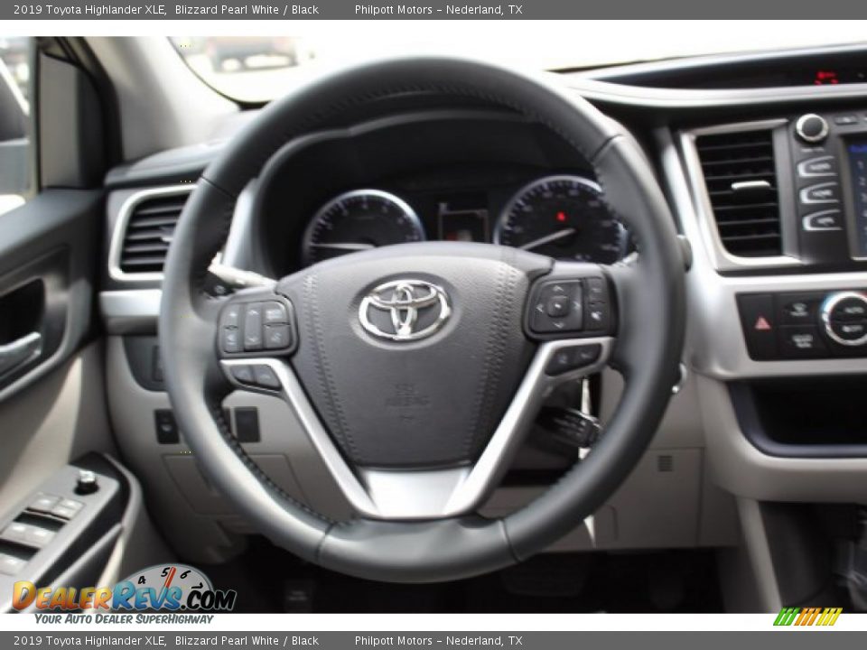 2019 Toyota Highlander XLE Blizzard Pearl White / Black Photo #24