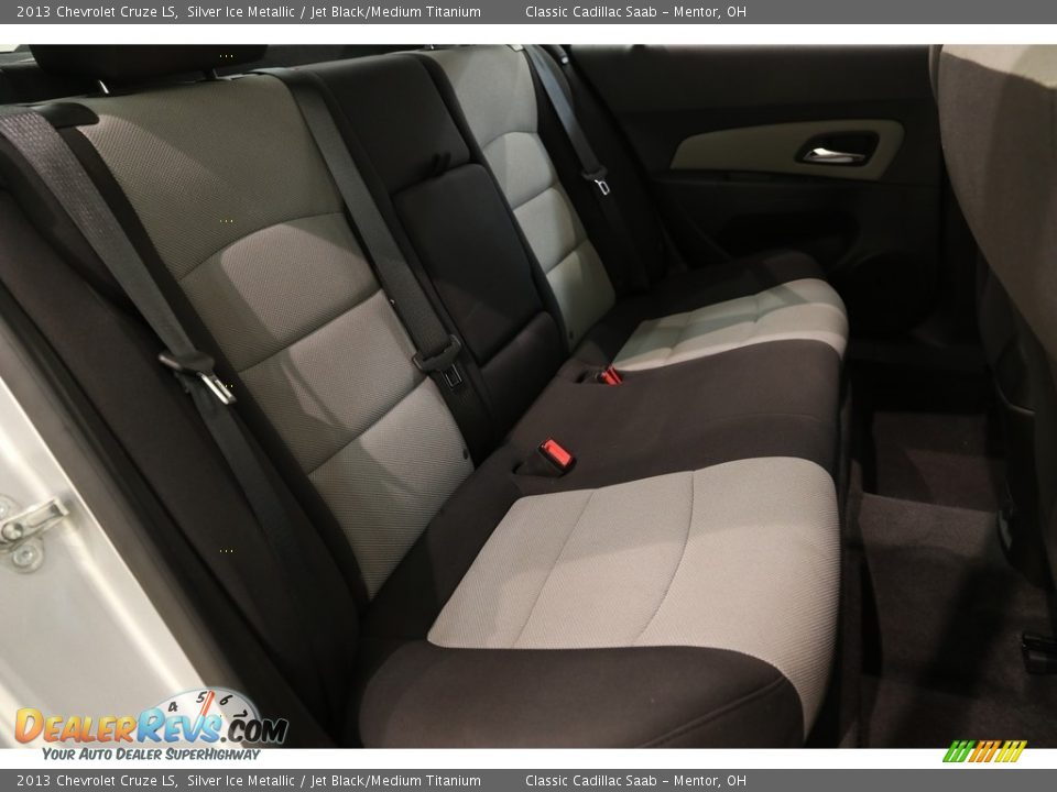 2013 Chevrolet Cruze LS Silver Ice Metallic / Jet Black/Medium Titanium Photo #14