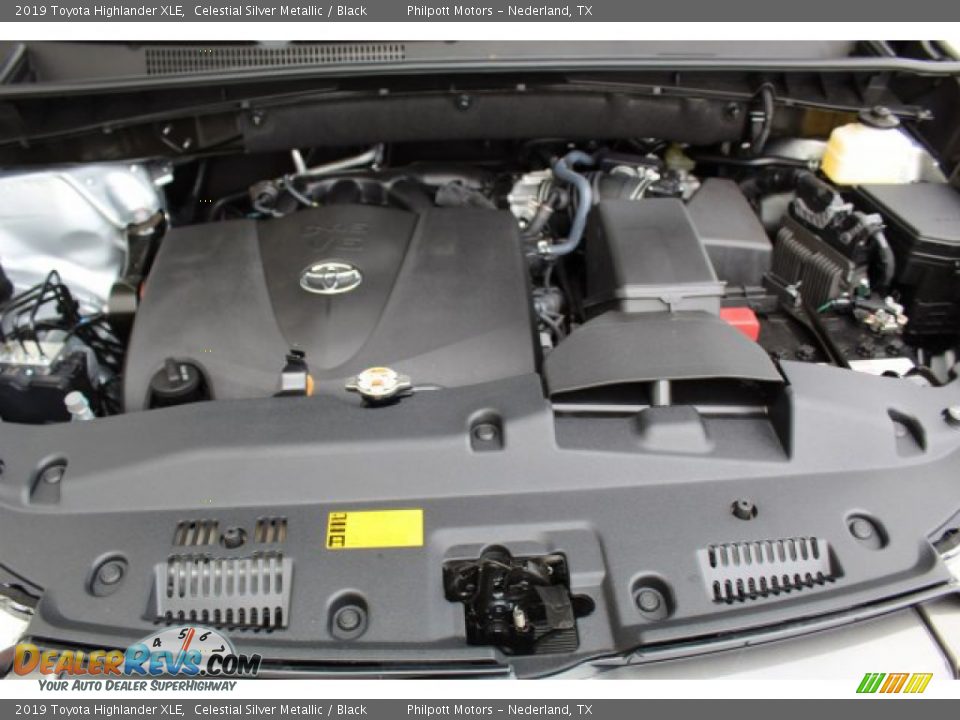 2019 Toyota Highlander XLE Celestial Silver Metallic / Black Photo #26