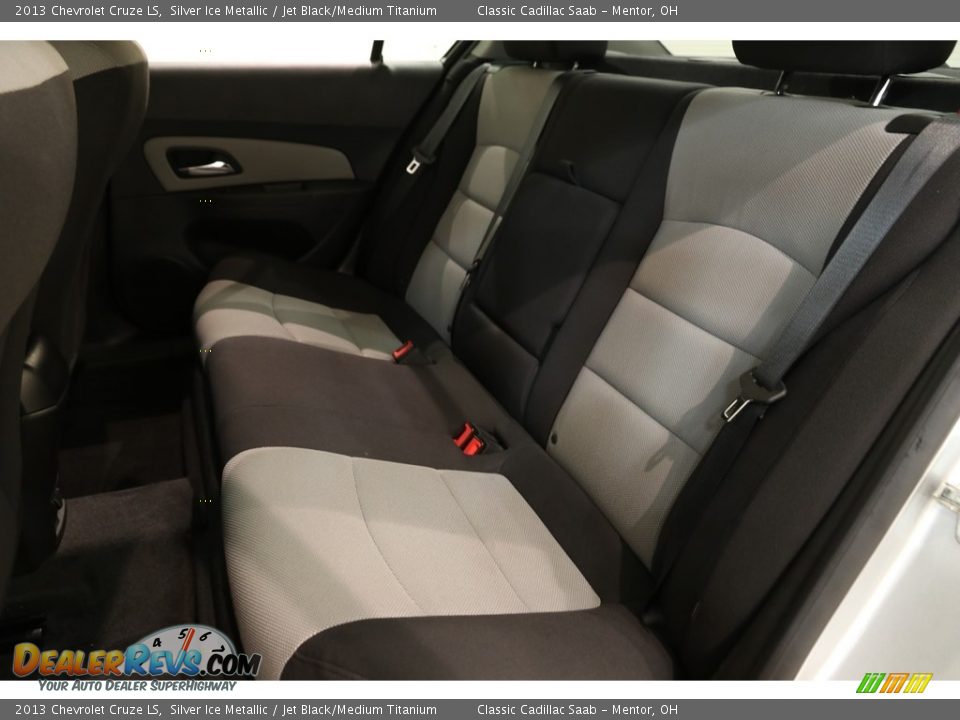 2013 Chevrolet Cruze LS Silver Ice Metallic / Jet Black/Medium Titanium Photo #15