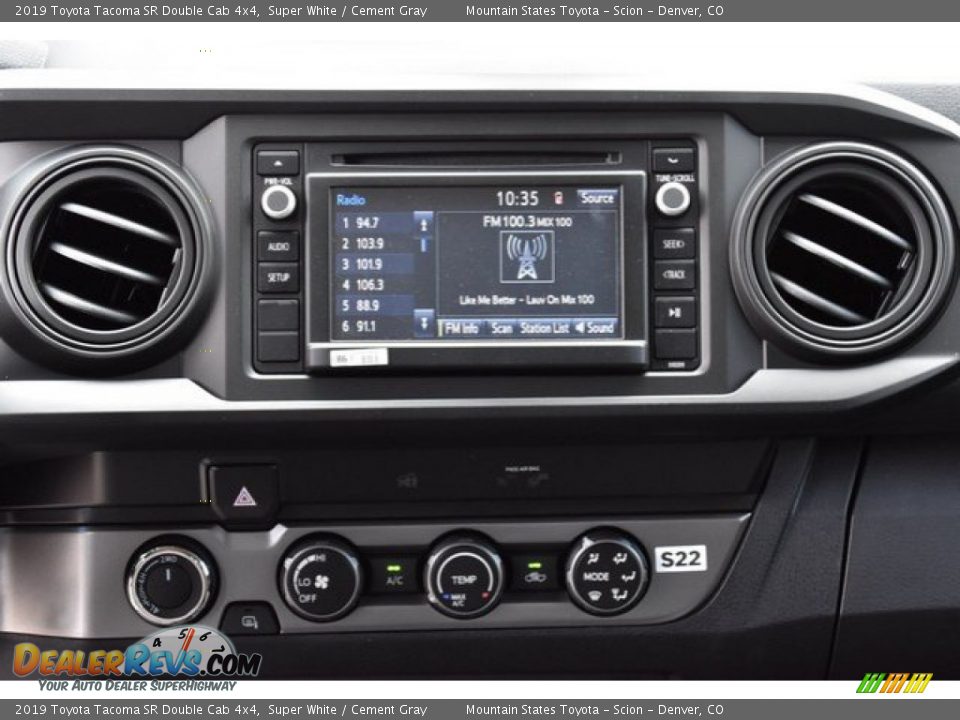2019 Toyota Tacoma SR Double Cab 4x4 Super White / Cement Gray Photo #8
