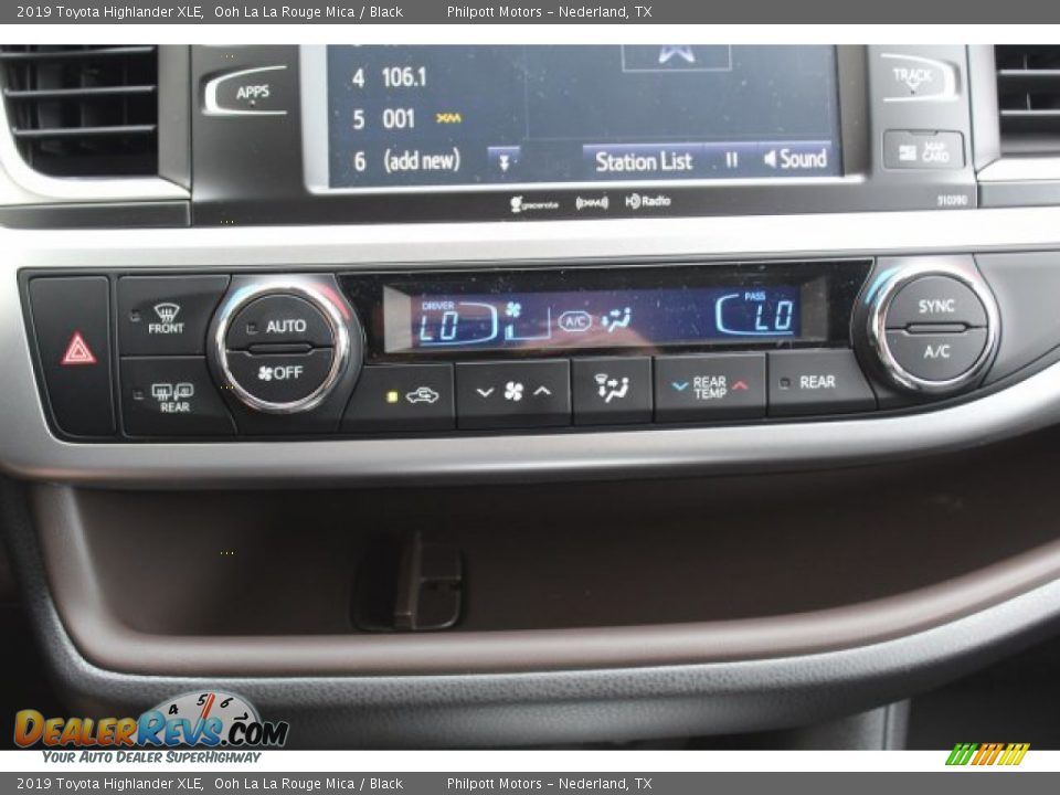 2019 Toyota Highlander XLE Ooh La La Rouge Mica / Black Photo #13