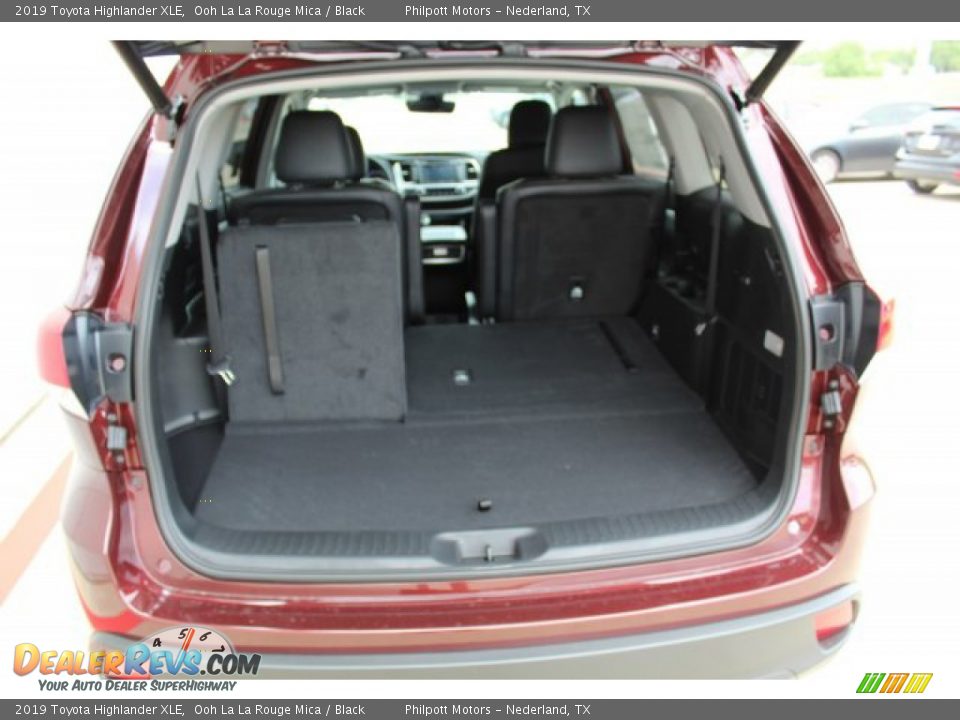 2019 Toyota Highlander XLE Ooh La La Rouge Mica / Black Photo #18
