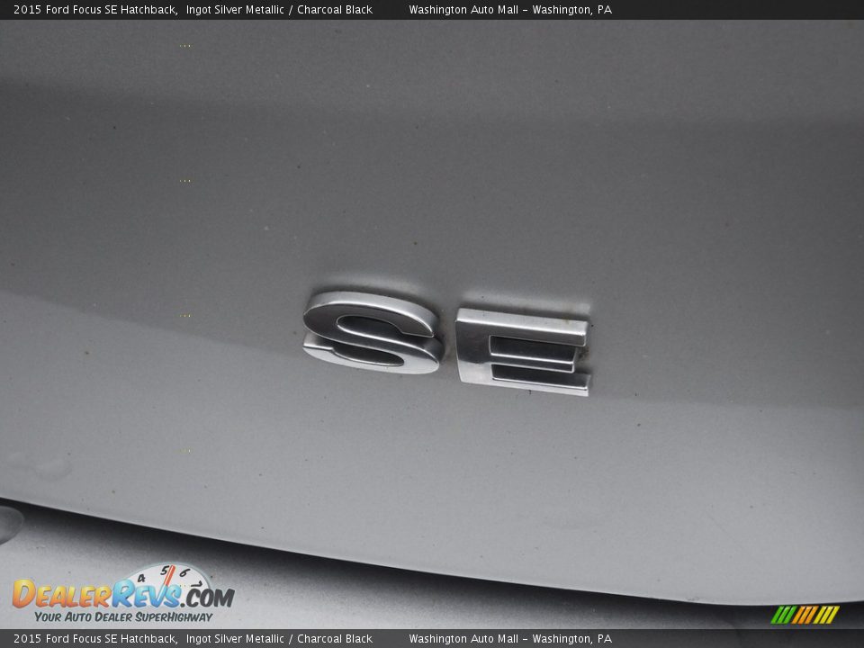 2015 Ford Focus SE Hatchback Ingot Silver Metallic / Charcoal Black Photo #9