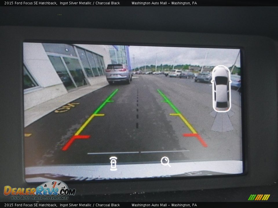 2015 Ford Focus SE Hatchback Ingot Silver Metallic / Charcoal Black Photo #15