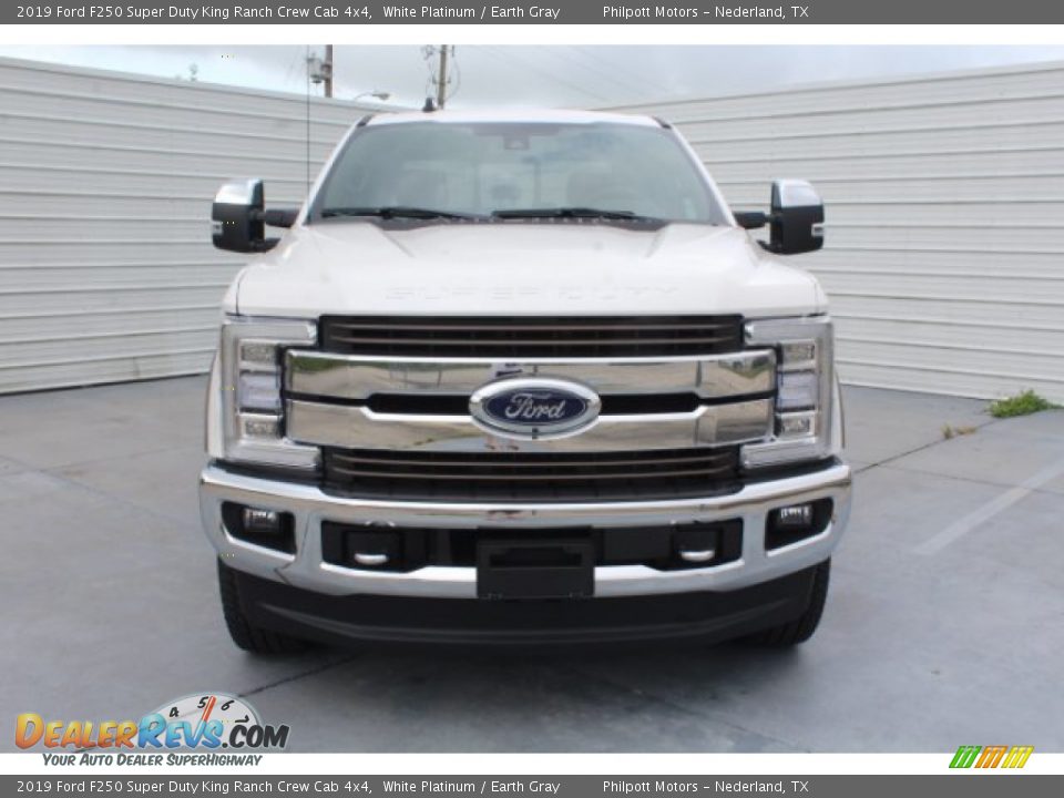 2019 Ford F250 Super Duty King Ranch Crew Cab 4x4 White Platinum / Earth Gray Photo #3