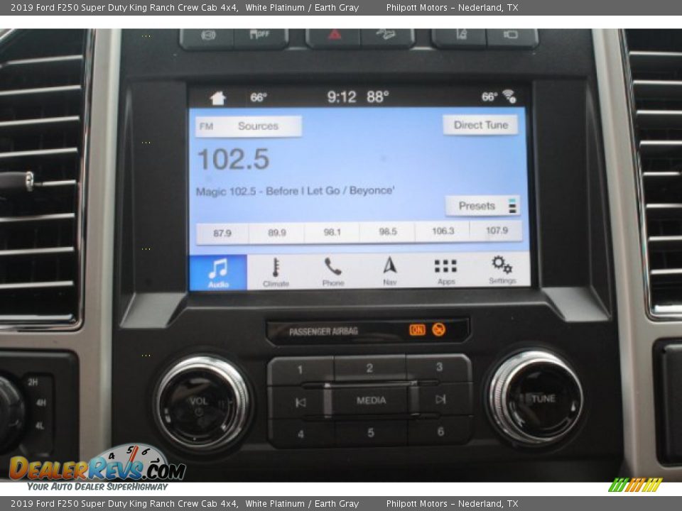 2019 Ford F250 Super Duty King Ranch Crew Cab 4x4 White Platinum / Earth Gray Photo #12