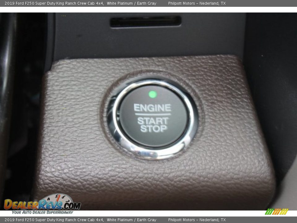 2019 Ford F250 Super Duty King Ranch Crew Cab 4x4 White Platinum / Earth Gray Photo #14