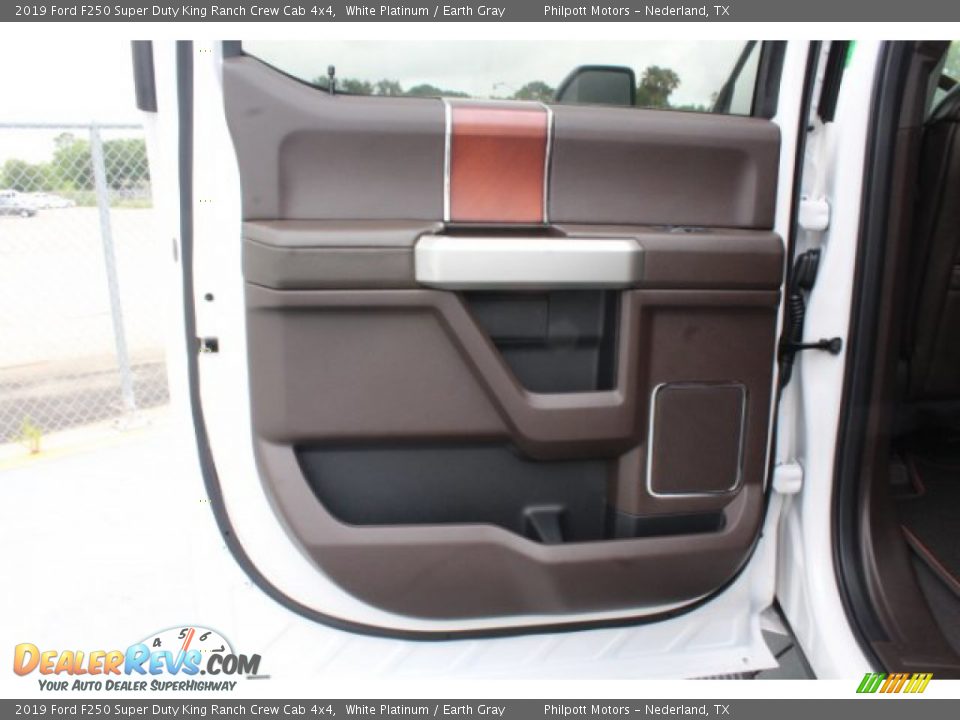 2019 Ford F250 Super Duty King Ranch Crew Cab 4x4 White Platinum / Earth Gray Photo #18