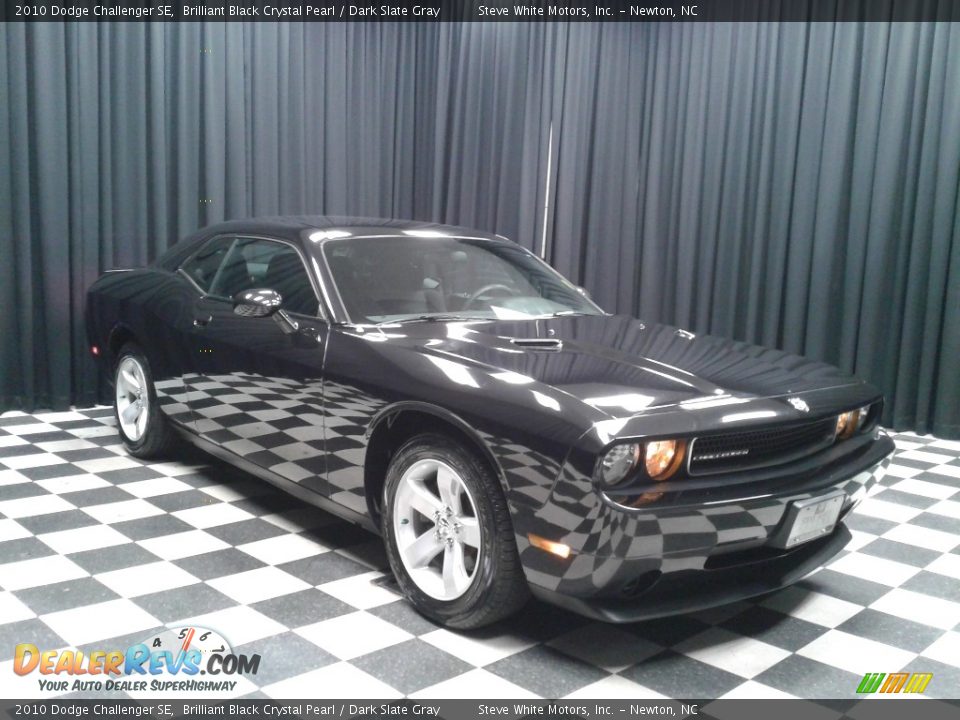 2010 Dodge Challenger SE Brilliant Black Crystal Pearl / Dark Slate Gray Photo #4