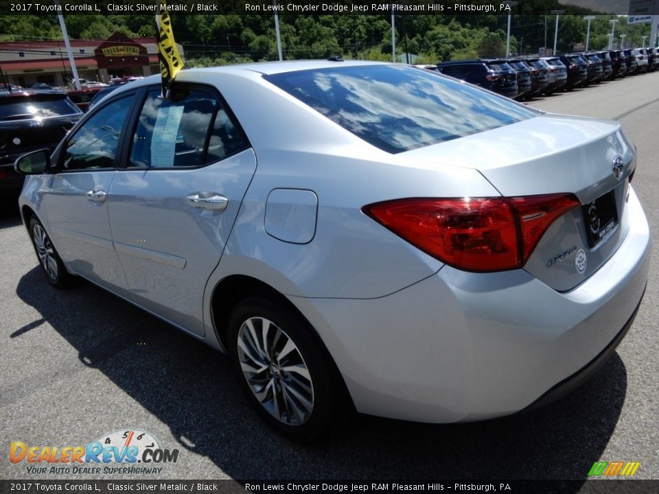 2017 Toyota Corolla L Classic Silver Metalic / Black Photo #3