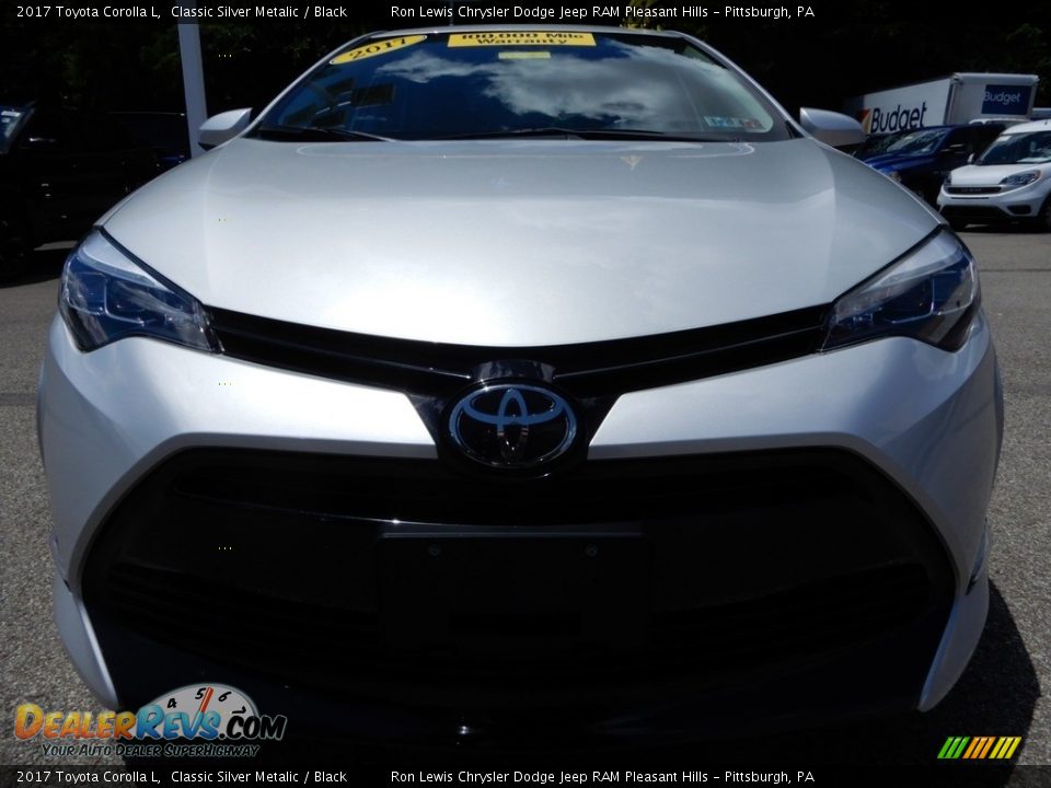 2017 Toyota Corolla L Classic Silver Metalic / Black Photo #8