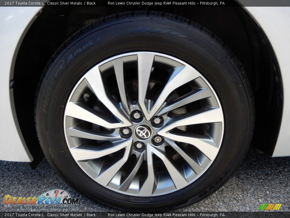 2017 Toyota Corolla L Classic Silver Metalic / Black Photo #9