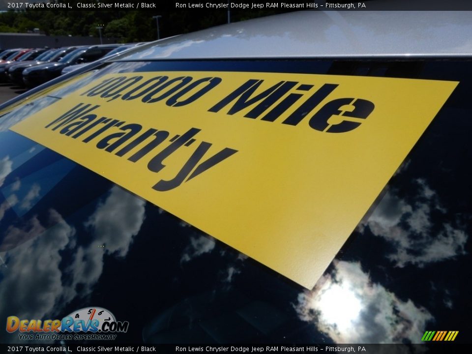 2017 Toyota Corolla L Classic Silver Metalic / Black Photo #10