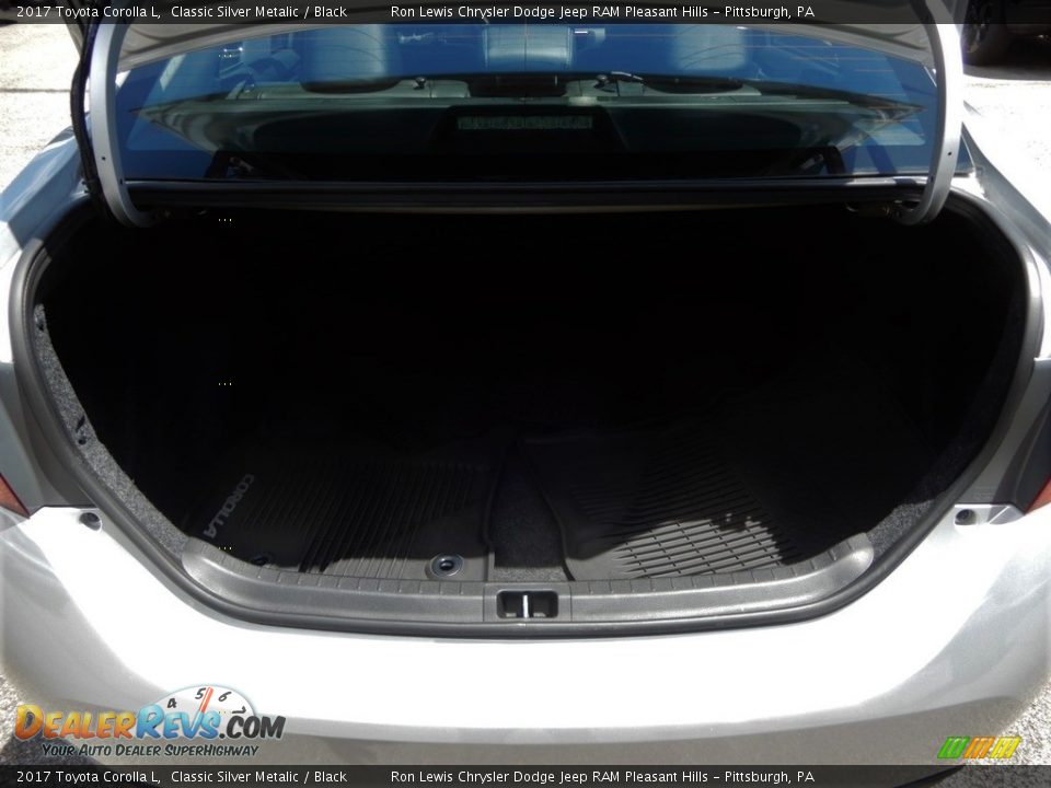 2017 Toyota Corolla L Classic Silver Metalic / Black Photo #14