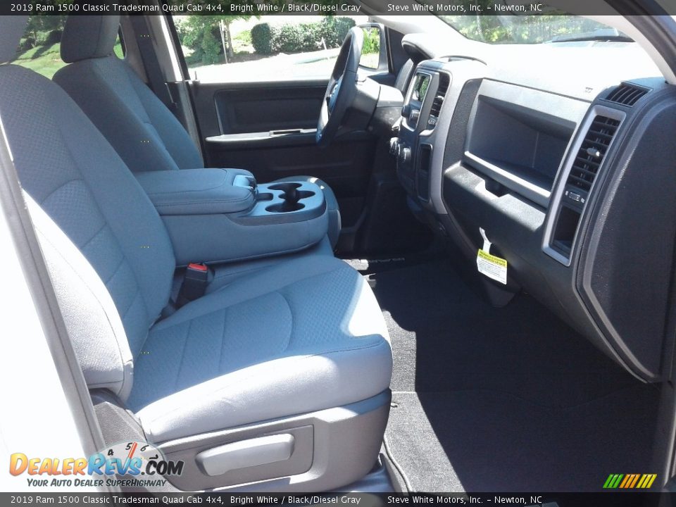 2019 Ram 1500 Classic Tradesman Quad Cab 4x4 Bright White / Black/Diesel Gray Photo #14