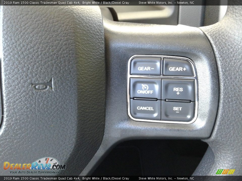 2019 Ram 1500 Classic Tradesman Quad Cab 4x4 Bright White / Black/Diesel Gray Photo #16