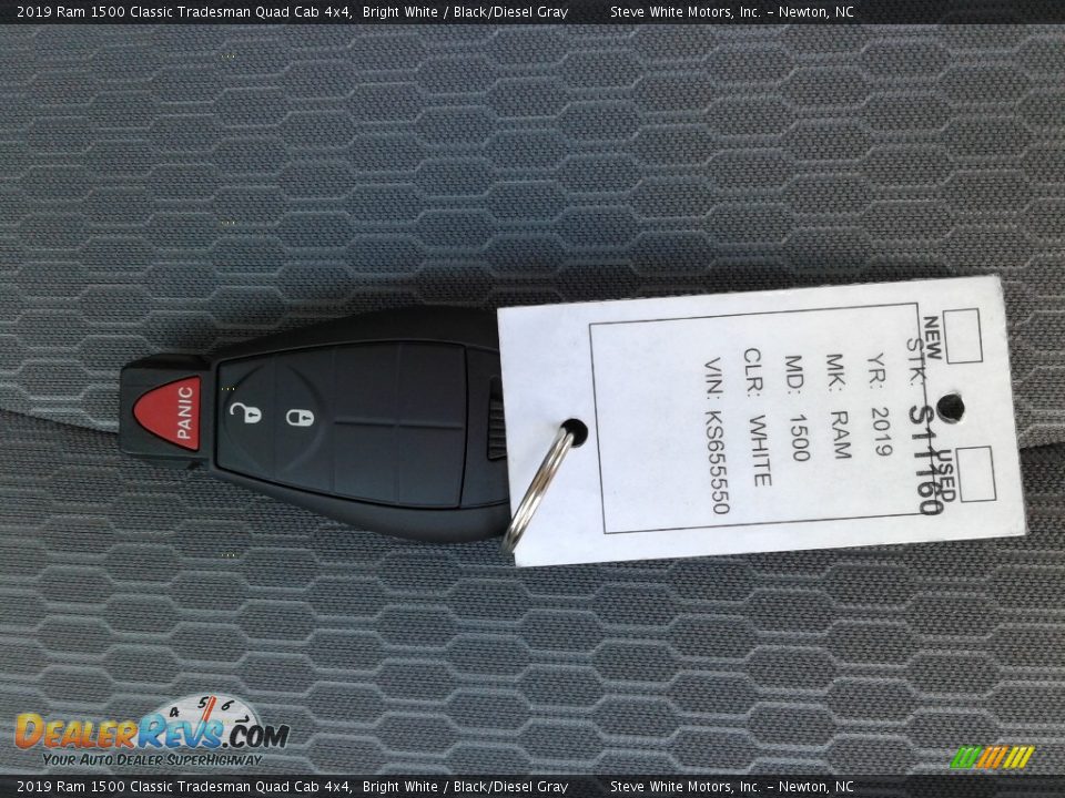2019 Ram 1500 Classic Tradesman Quad Cab 4x4 Bright White / Black/Diesel Gray Photo #25