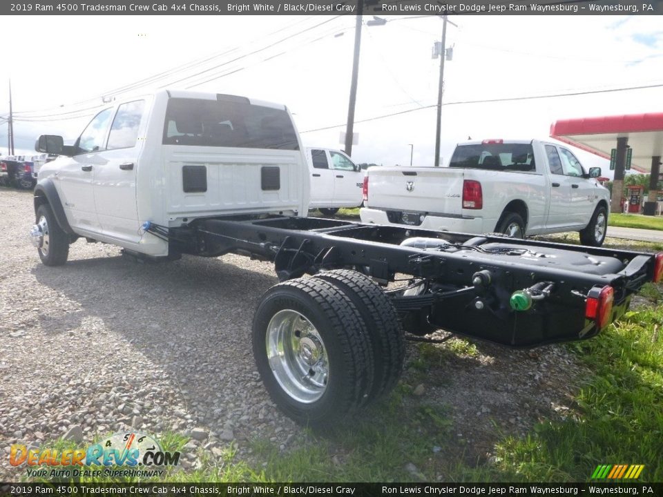 2019 Ram 4500 Tradesman Crew Cab 4x4 Chassis Bright White / Black/Diesel Gray Photo #3