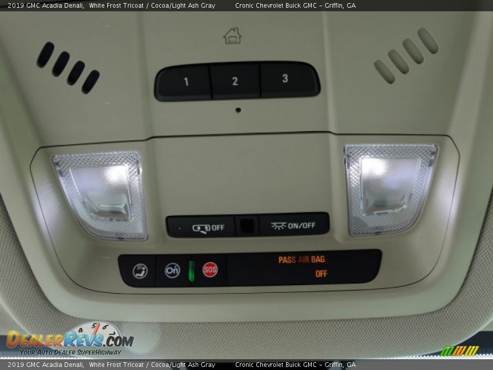 2019 GMC Acadia Denali White Frost Tricoat / Cocoa/Light Ash Gray Photo #22