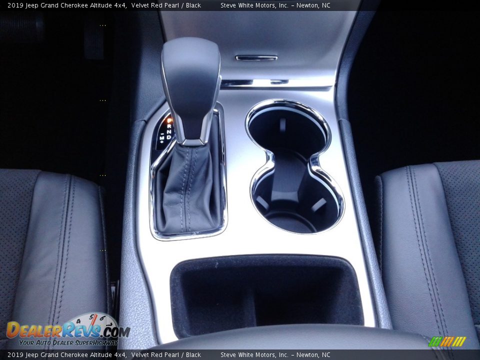 2019 Jeep Grand Cherokee Altitude 4x4 Velvet Red Pearl / Black Photo #31