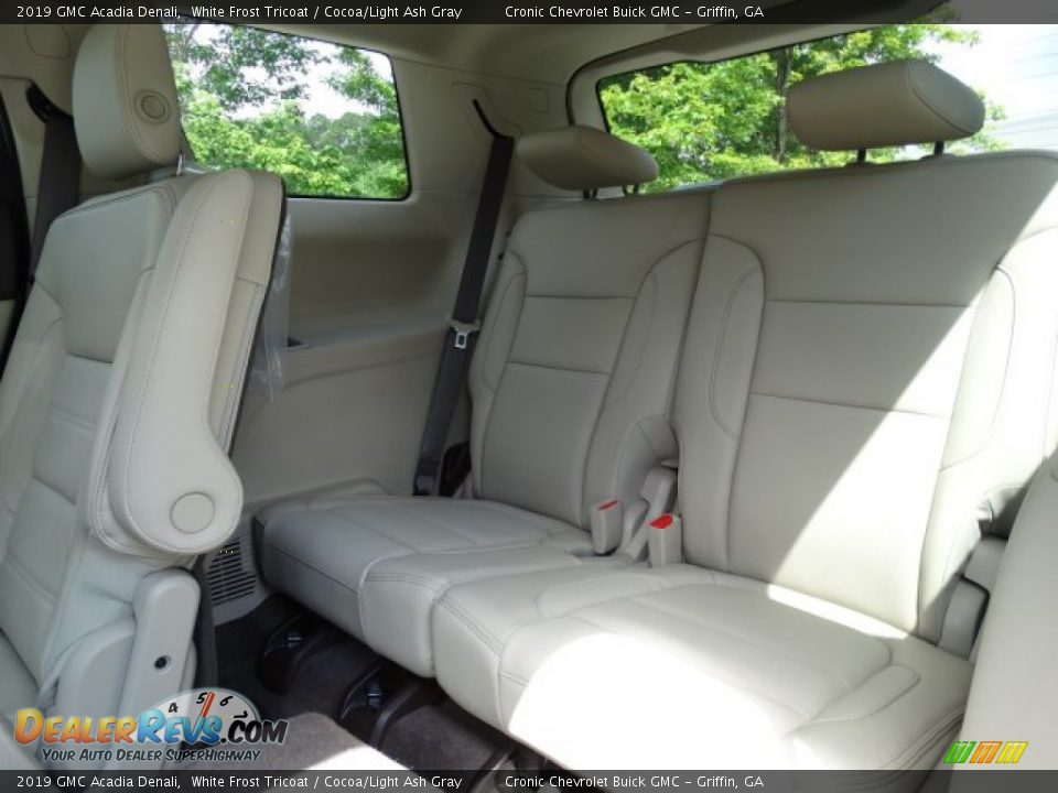 2019 GMC Acadia Denali White Frost Tricoat / Cocoa/Light Ash Gray Photo #25