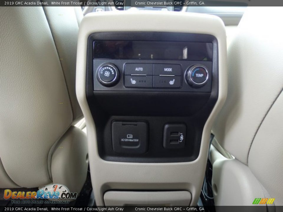 2019 GMC Acadia Denali White Frost Tricoat / Cocoa/Light Ash Gray Photo #26