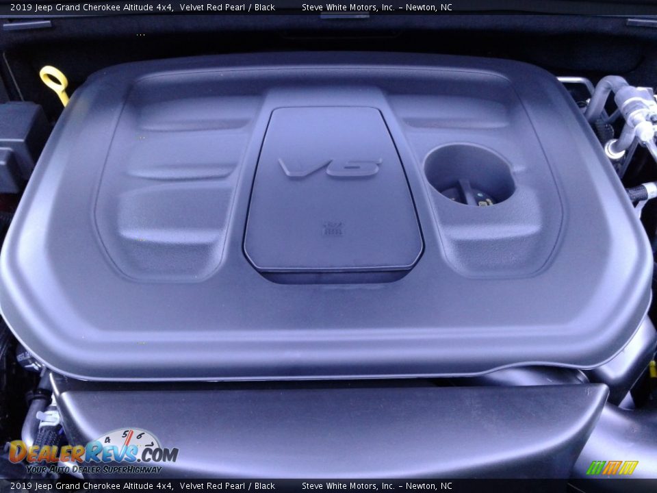 2019 Jeep Grand Cherokee Altitude 4x4 Velvet Red Pearl / Black Photo #36