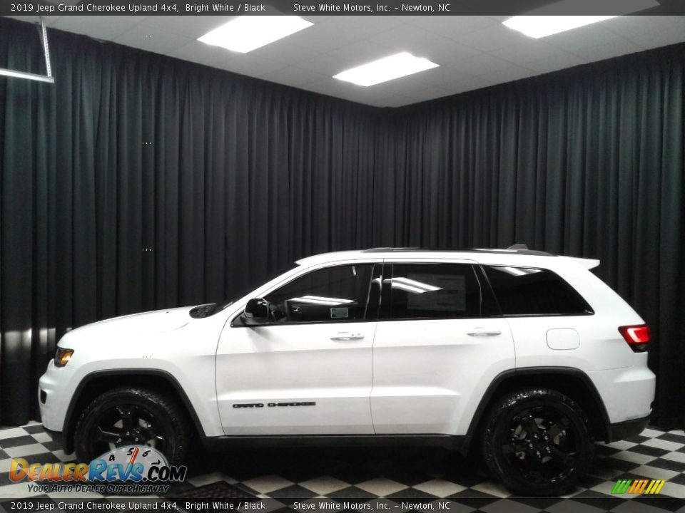 2019 Jeep Grand Cherokee Upland 4x4 Bright White / Black Photo #1