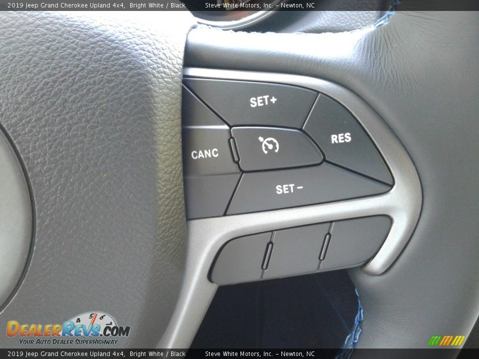 2019 Jeep Grand Cherokee Upland 4x4 Bright White / Black Photo #19
