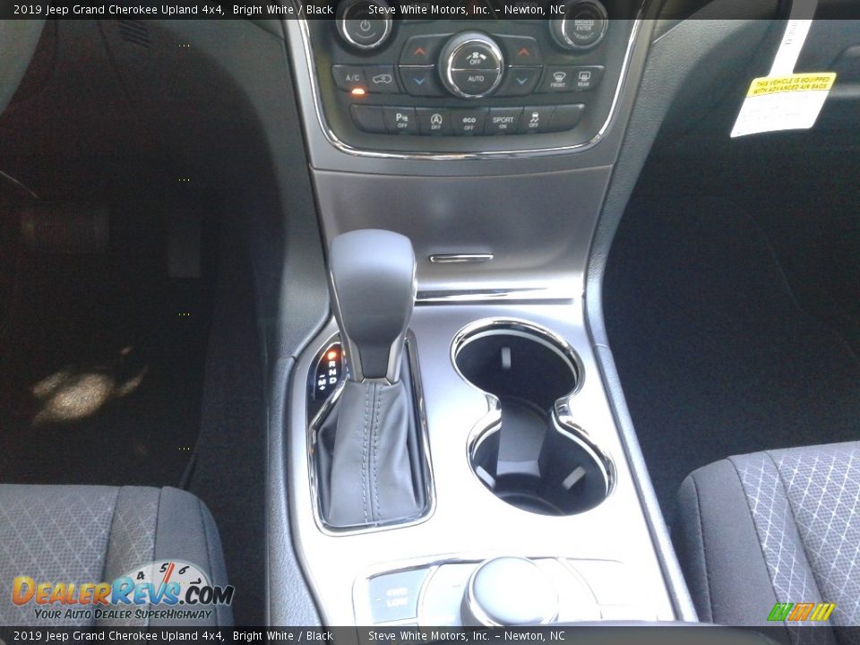 2019 Jeep Grand Cherokee Upland 4x4 Bright White / Black Photo #28