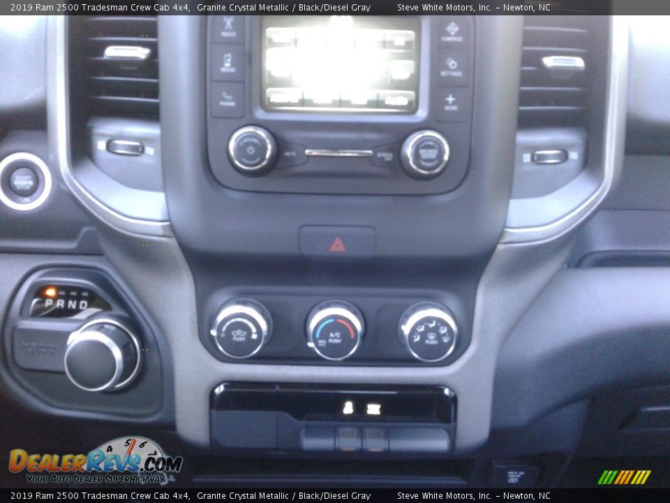 2019 Ram 2500 Tradesman Crew Cab 4x4 Granite Crystal Metallic / Black/Diesel Gray Photo #19