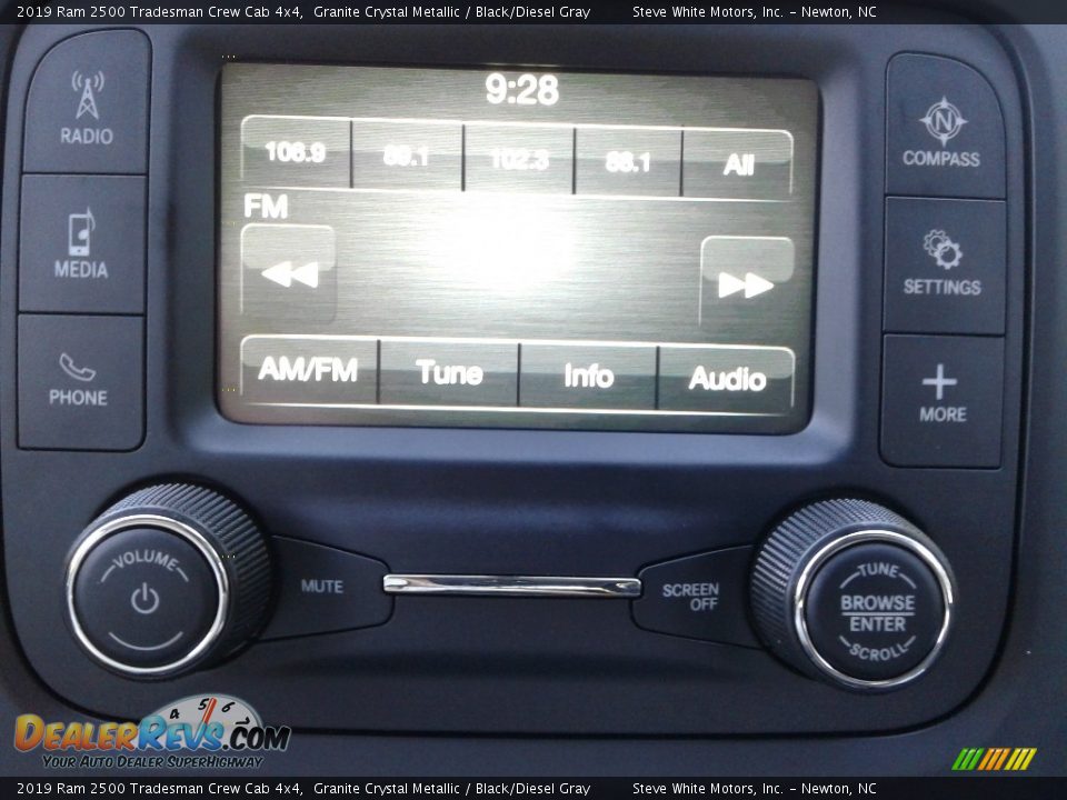 2019 Ram 2500 Tradesman Crew Cab 4x4 Granite Crystal Metallic / Black/Diesel Gray Photo #20