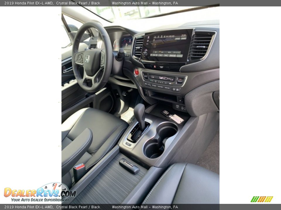 2019 Honda Pilot EX-L AWD Crystal Black Pearl / Black Photo #32