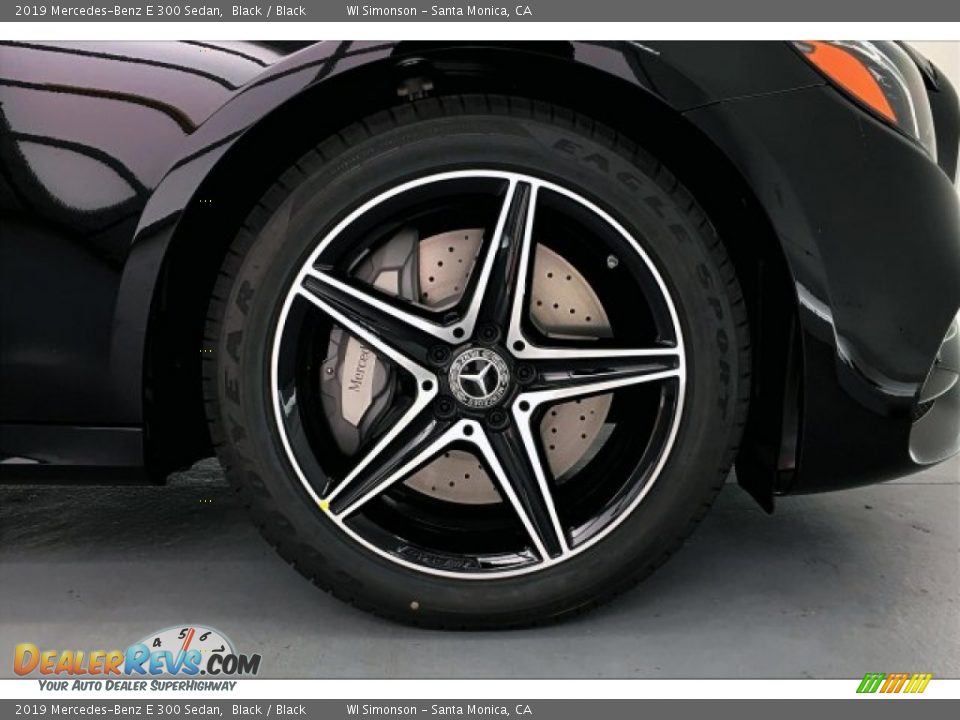 2019 Mercedes-Benz E 300 Sedan Black / Black Photo #9