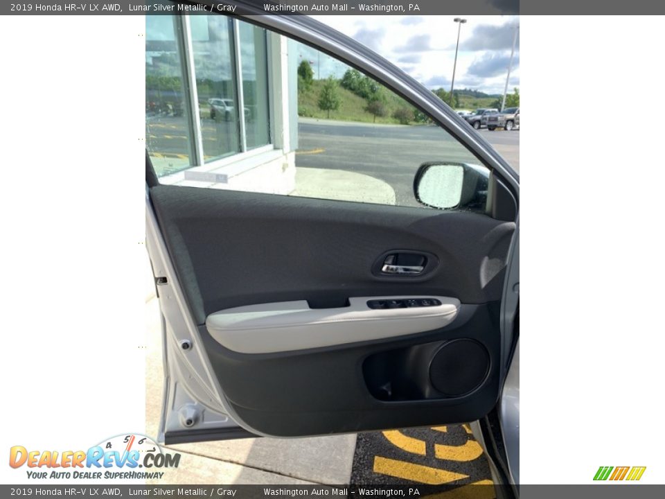 2019 Honda HR-V LX AWD Lunar Silver Metallic / Gray Photo #10