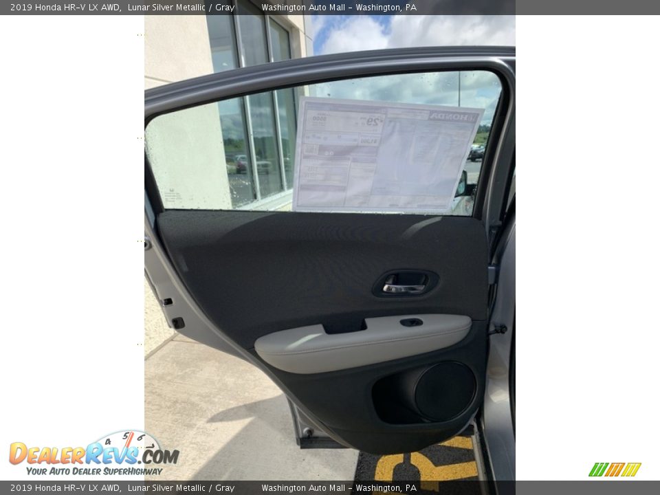 2019 Honda HR-V LX AWD Lunar Silver Metallic / Gray Photo #16
