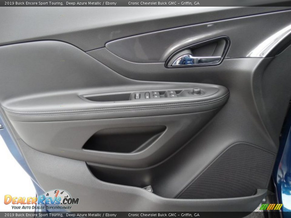 Door Panel of 2019 Buick Encore Sport Touring Photo #11