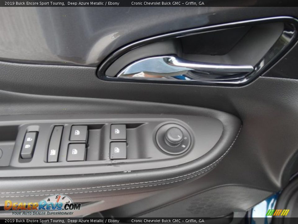 Controls of 2019 Buick Encore Sport Touring Photo #12