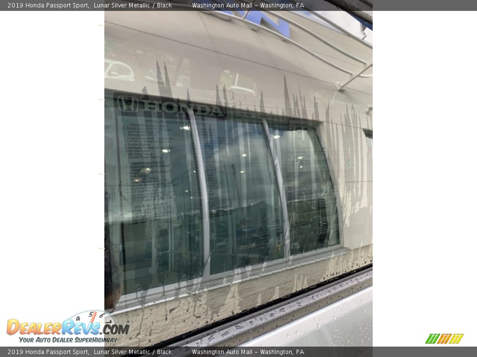 2019 Honda Passport Sport Lunar Silver Metallic / Black Photo #15