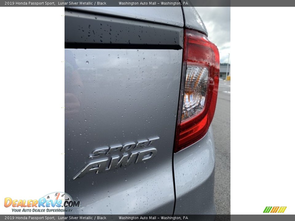 2019 Honda Passport Sport Lunar Silver Metallic / Black Photo #22