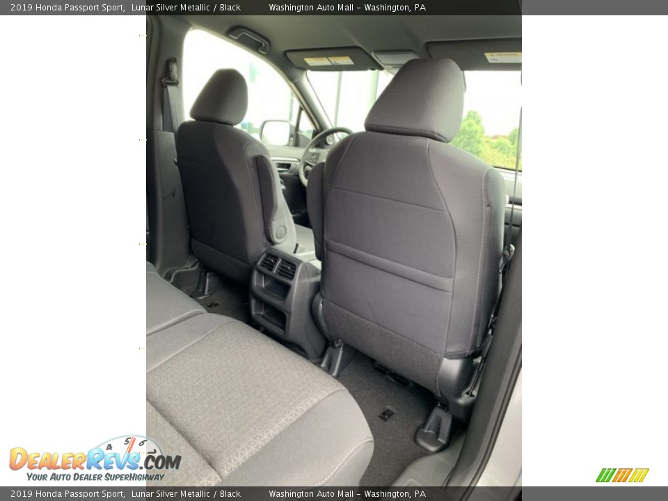 2019 Honda Passport Sport Lunar Silver Metallic / Black Photo #25