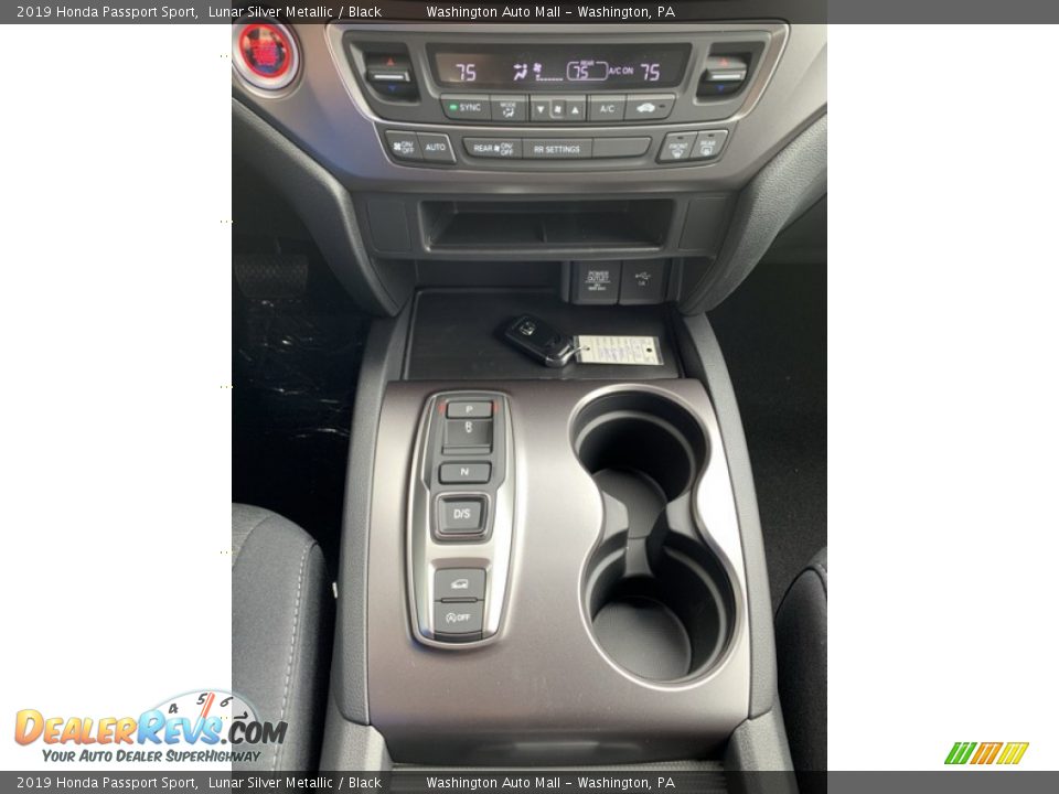 2019 Honda Passport Sport Lunar Silver Metallic / Black Photo #33