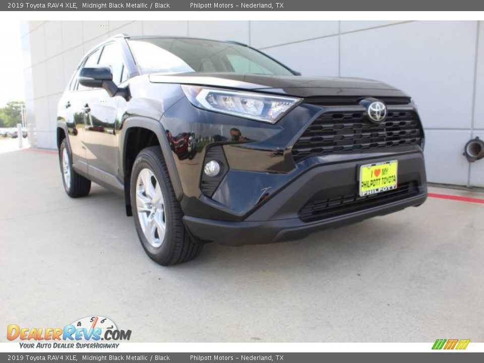 2019 Toyota RAV4 XLE Midnight Black Metallic / Black Photo #2