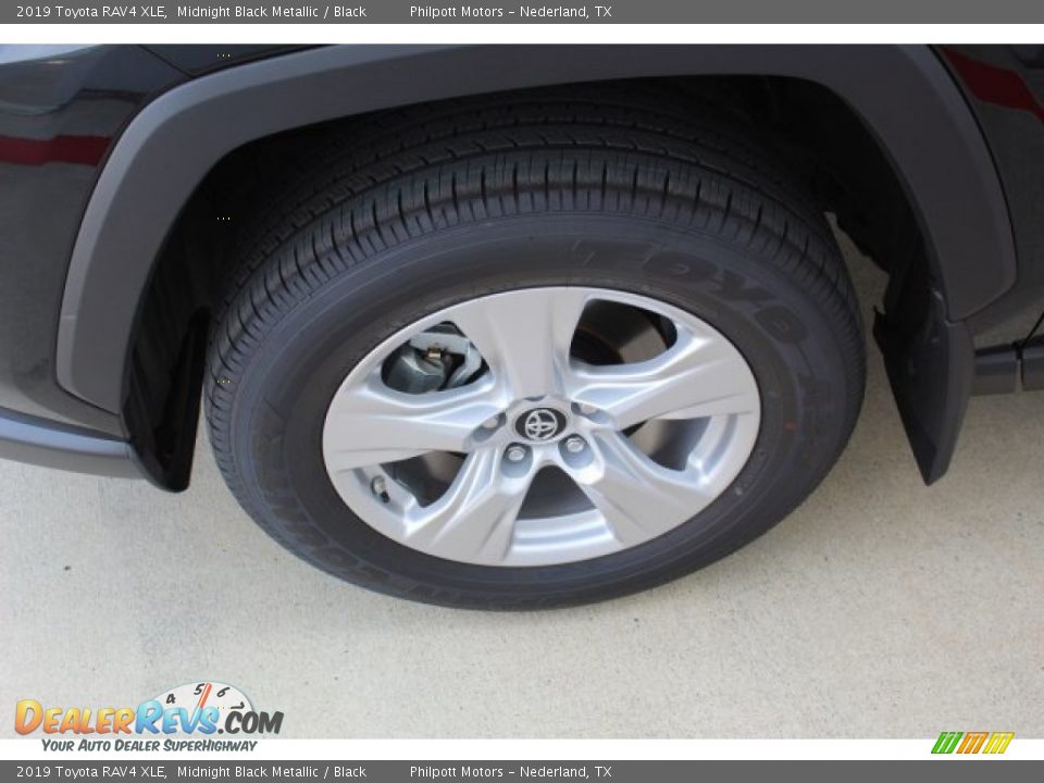 2019 Toyota RAV4 XLE Midnight Black Metallic / Black Photo #5