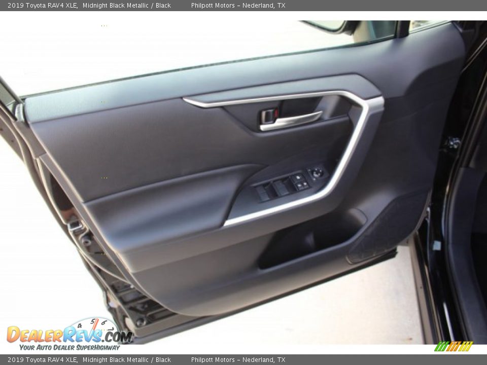 2019 Toyota RAV4 XLE Midnight Black Metallic / Black Photo #9
