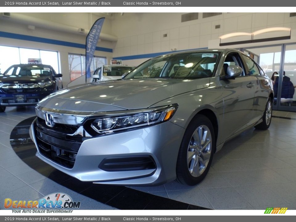 2019 Honda Accord LX Sedan Lunar Silver Metallic / Black Photo #1